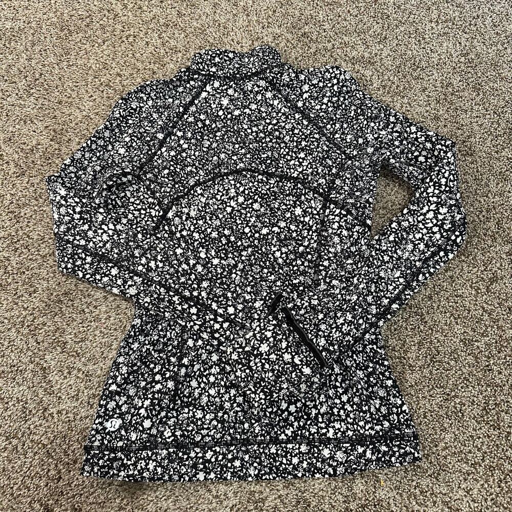 LULULEMON Women's Its Rulu Run Half-Zip Size 2 In Venture Floral Alpine White - Picture 2 of 12